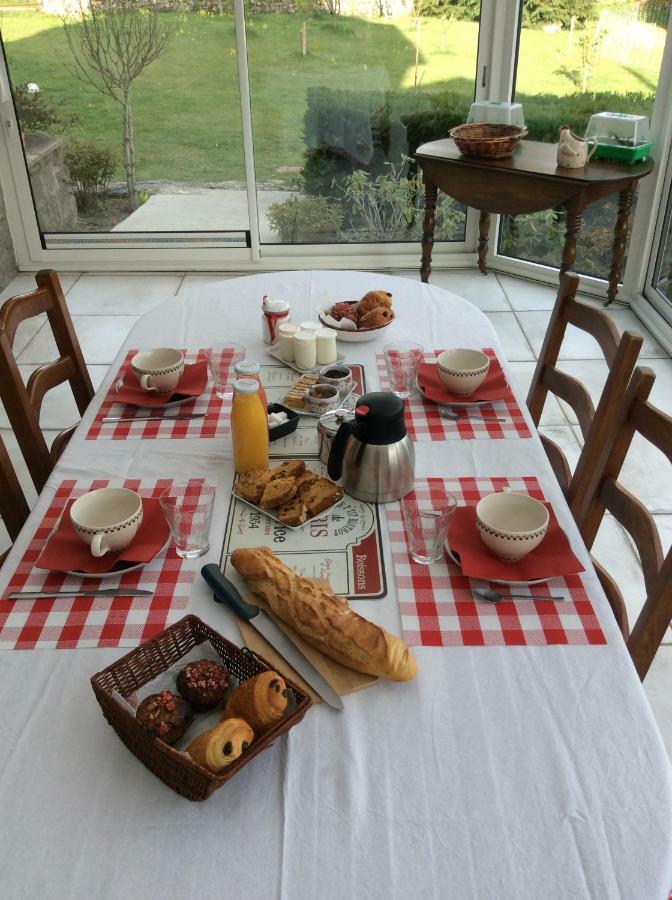 Bed and Breakfast Relais Des Chaux Saint-Jean-des-Ollières Exterior foto